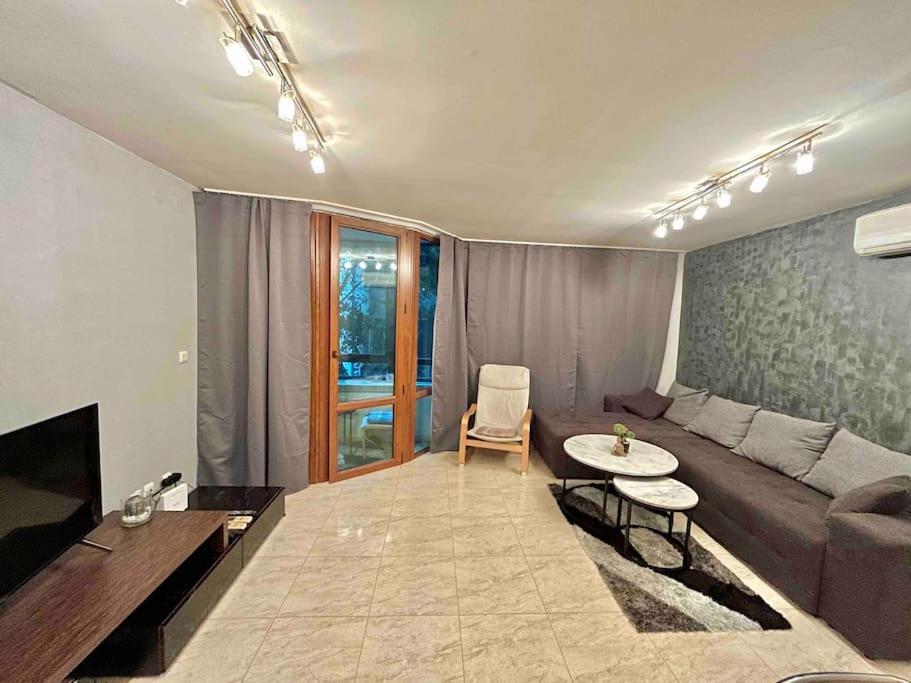 By The Sea Apartament