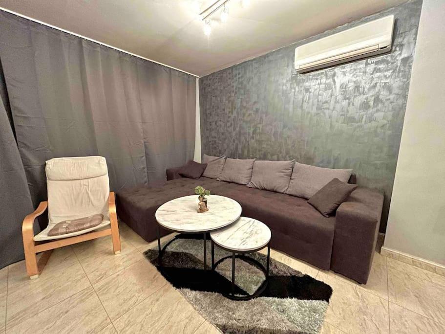Apartment By The Sea *